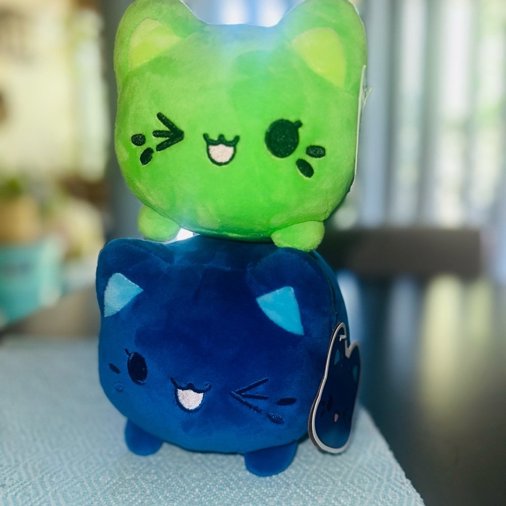 Tasty Peach Studios Toxic Green & blueberry Meowchi Plush NWT